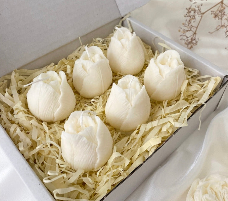 Tulip Bud Candle Set – 6 Mini Soy Candles in Gift Box, Bridal Shower Gift, Wedding Favor, Handmade Floral Candles for Elegant Gifting