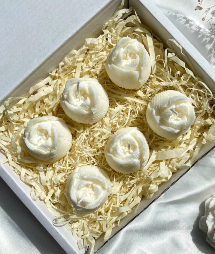 Tulip Bud Candle Set – 6 Mini Soy Candles in Gift Box, Bridal Shower Gift, Wedding Favor, Handmade Floral Candles for Elegant Gifting