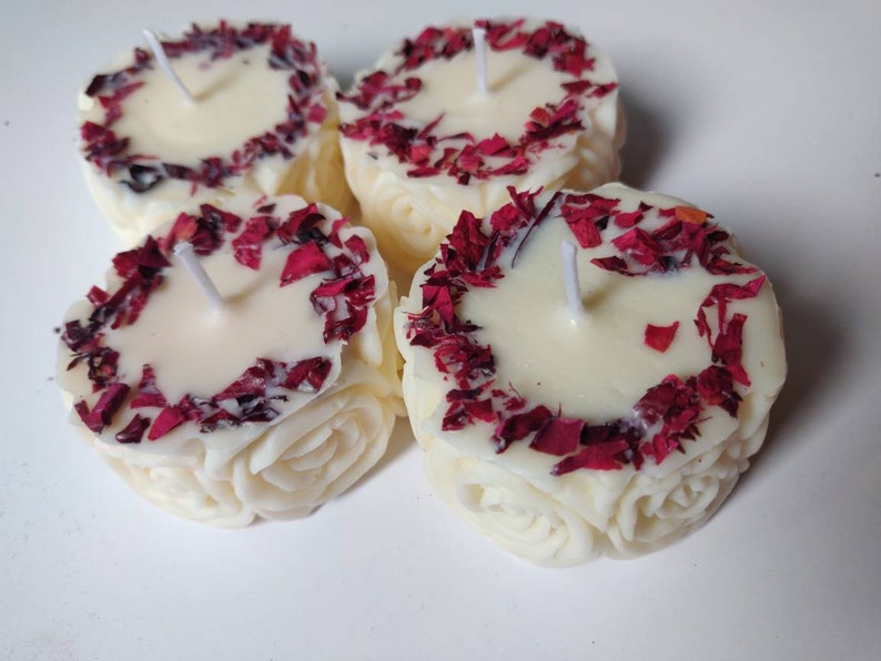White Rose Scented Round Flowers 4 Candles - Botanical Rose Flowers - Rose Candles - Floral Candle - Rose Petal Candle - Valentine Days Gift Candles